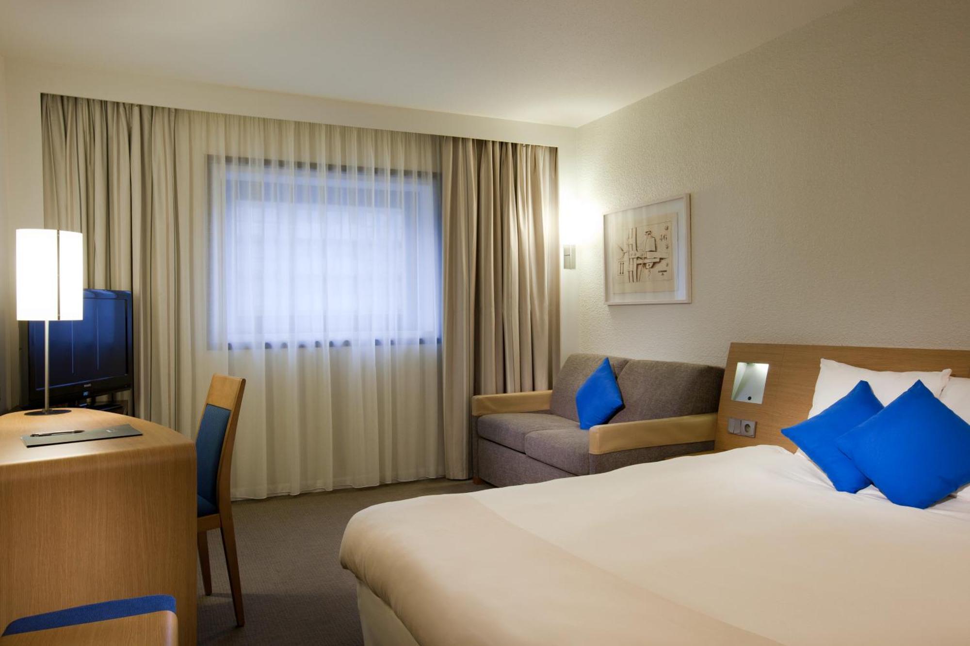 Novotel Paris La Defense Esplanade Courbevoie Esterno foto
